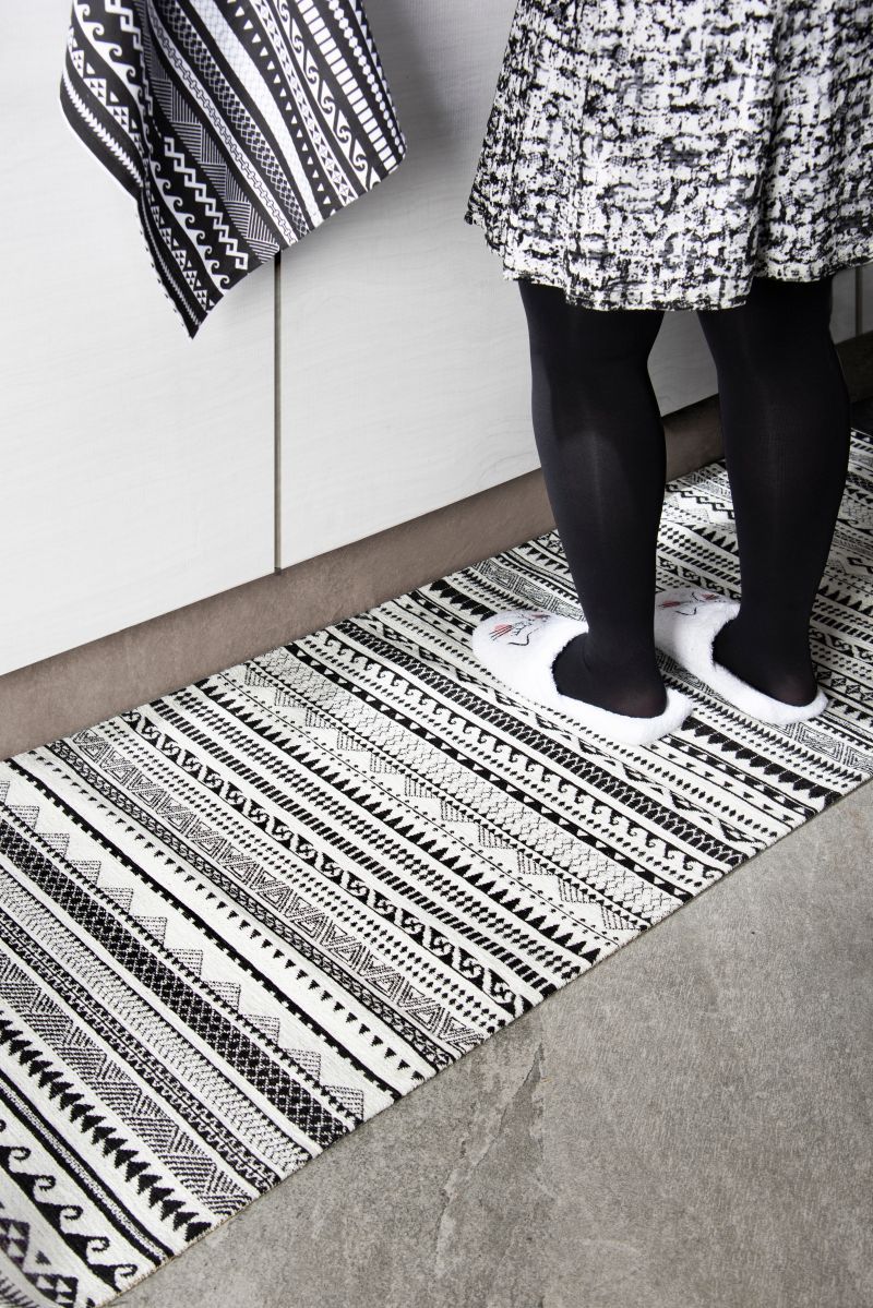 Passatoia ETNICO, bianco e nero, 55x180 cm